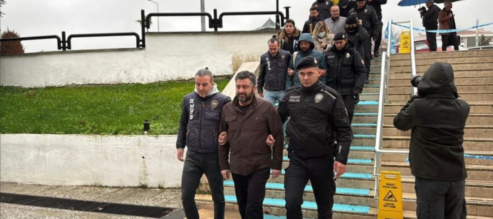 Muğla’da “Sakaraltı Sakarüstü” Operasyonu: 8 Şüpheli Adliyeye Sevk Edildi