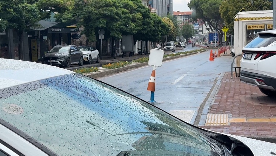 Menteşe'de Serinleten Yaz Yağmuru