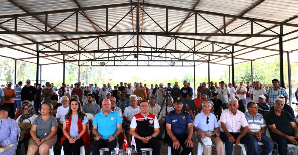 Muğla'da Turunçgil Üreticilerine 8 Bin Akdeniz Meyve Sineği Tuzağı Dağıtıldı